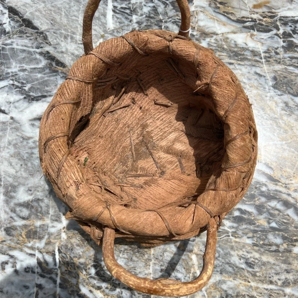 Vintage Tan Willow, Stained Bark, Curly Branch,‎ Basket, Large
